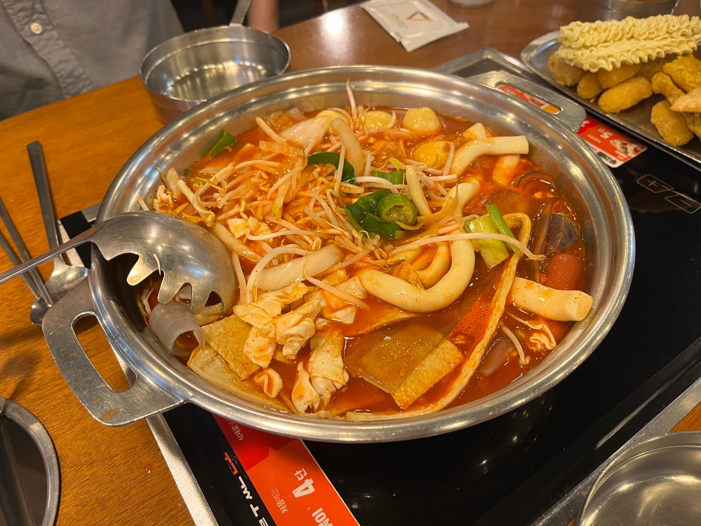 두끼떡볶이 김해 롯데프리미엄아울렛점