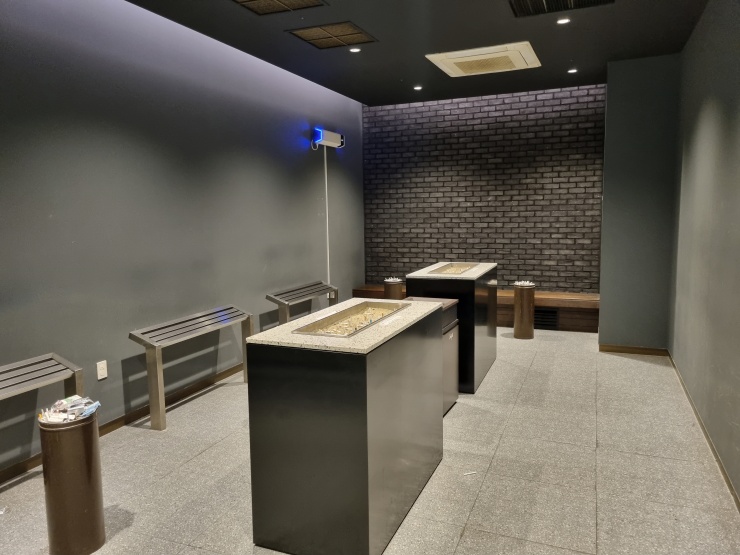 연초전용-흡연실-내부모습