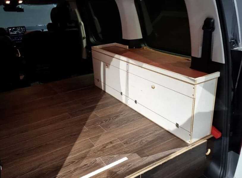 현대 스타리아 캠핑카 인테리어 서랍장 모습