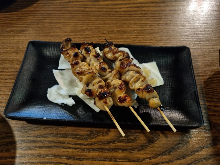 홍대 이자카야 꼬치집 '히노토리'