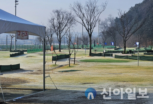 강원 철원파크골프장. 강원도 철원군 갈말읍 군탄리 869 (태봉스포츠파크)