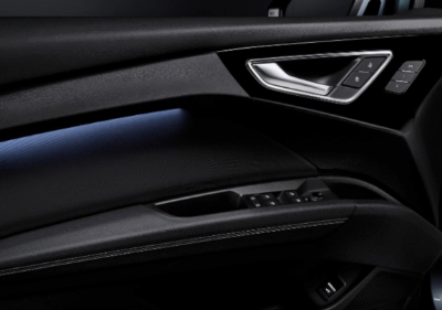 2023 아우디 Q4 e-트론 옵션