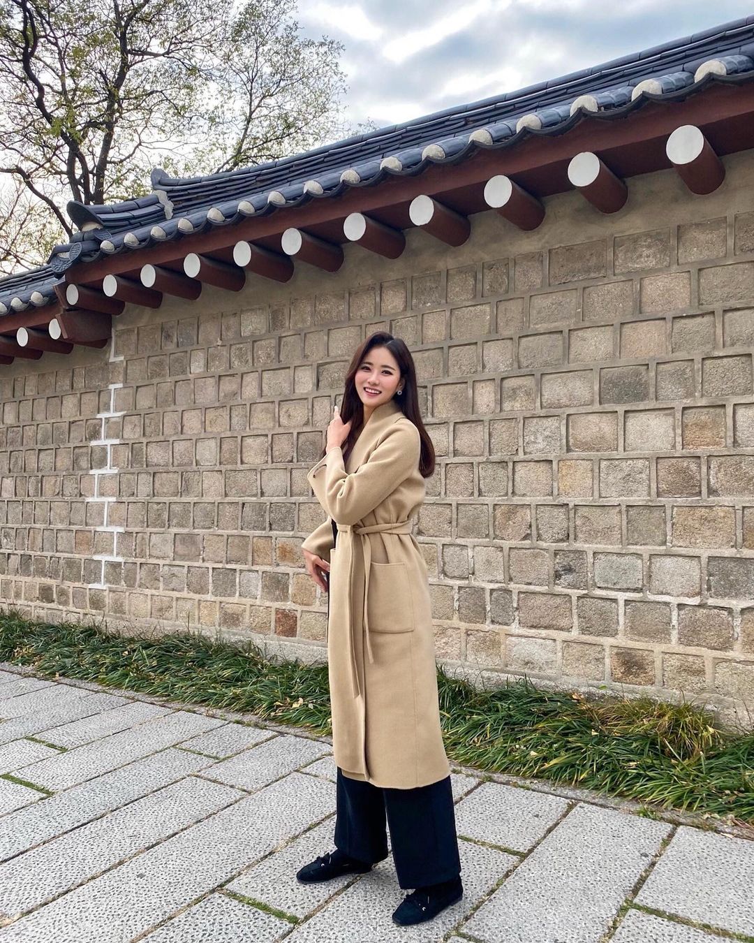 김규리 기상캐스터 뉴스 방송 중 사진