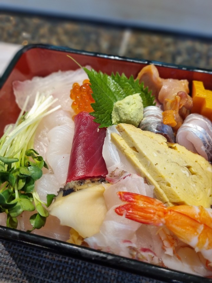 가성비 뛰어난 휘경동 스시준, 동대문구에서 찾은 진짜 오마카세