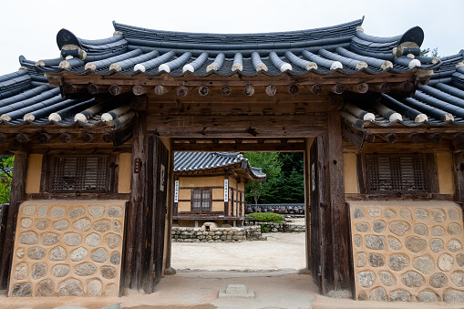 운조루 대문