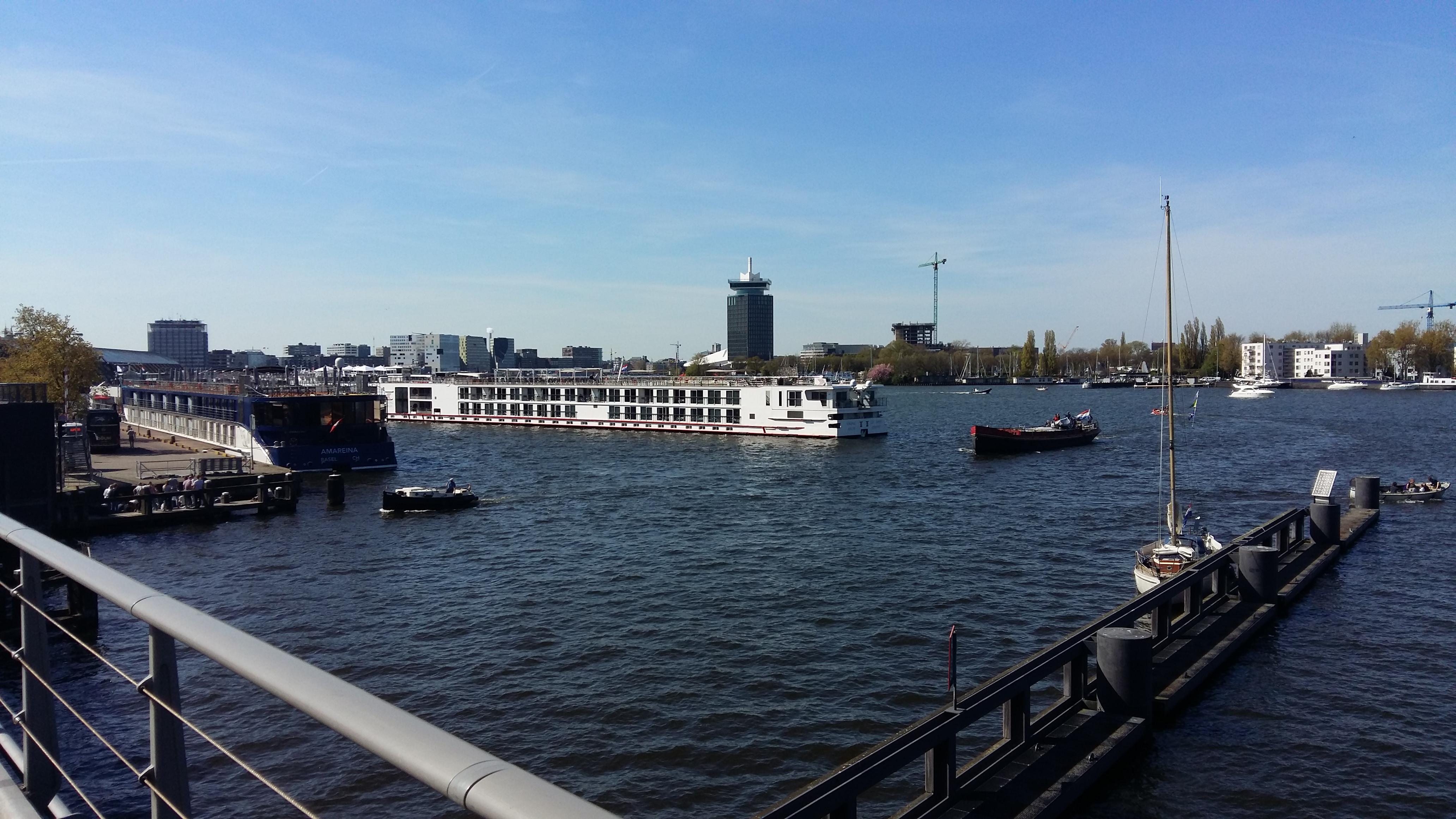 네덜란드 암스테르담 대운하와 A&amp;#39;DAM Lookout