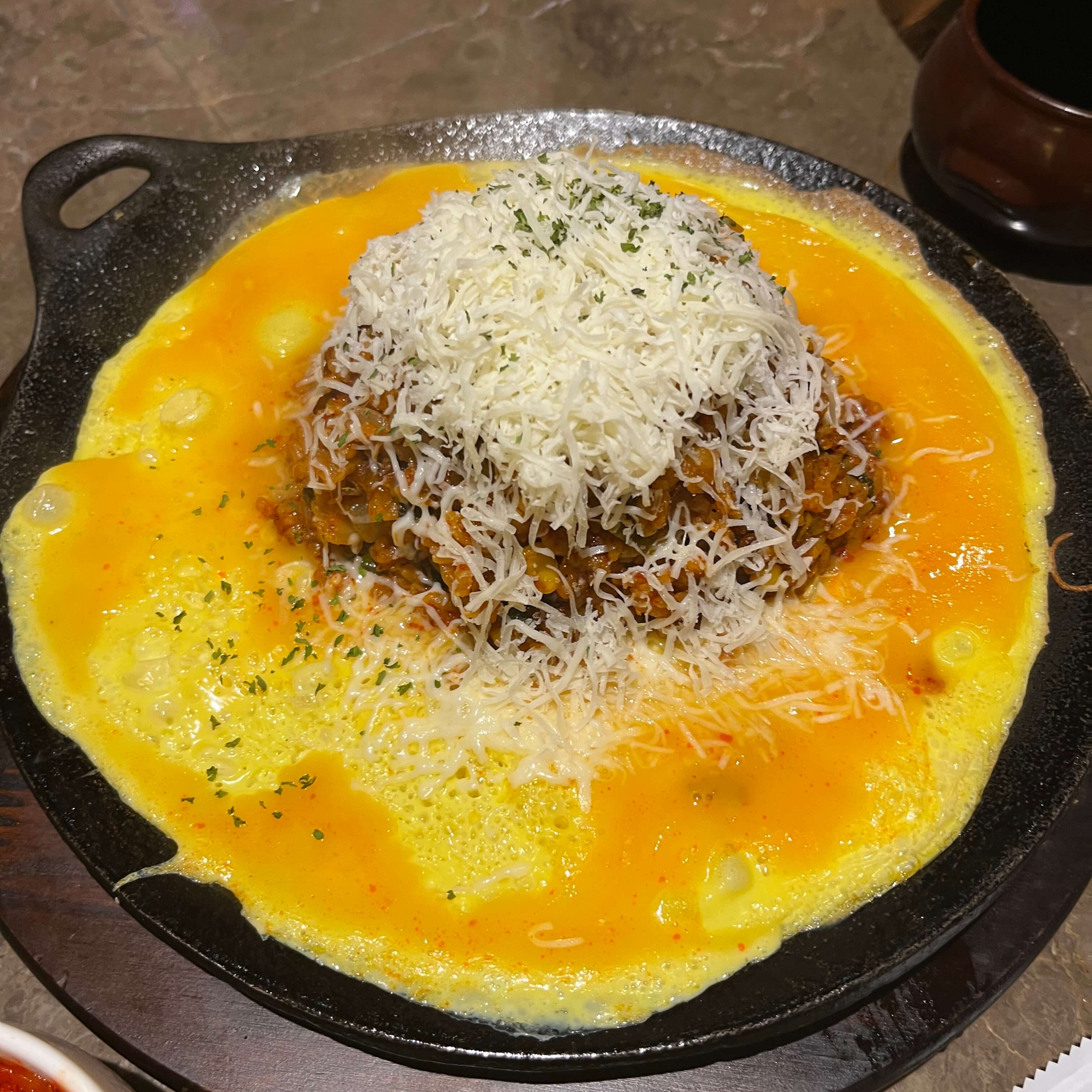 눈꽃치즈 김치 볶음밥