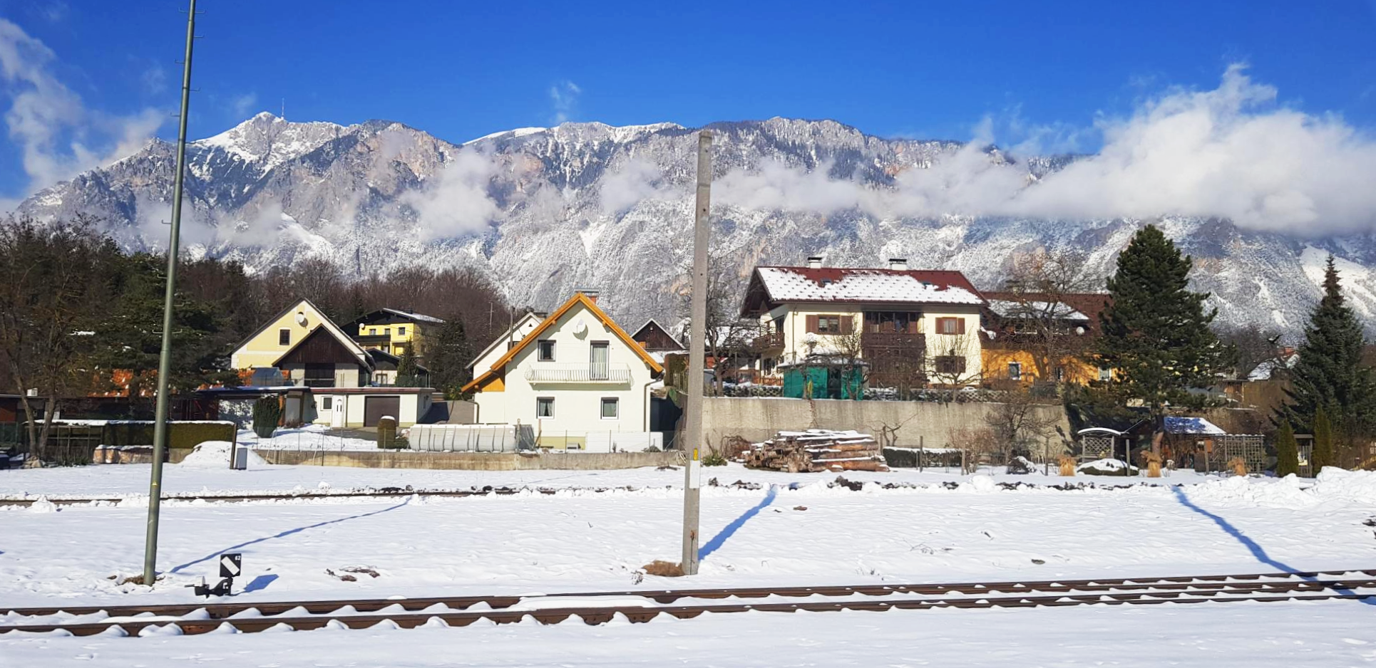 오스트리아 눈 덮힌 국경마을