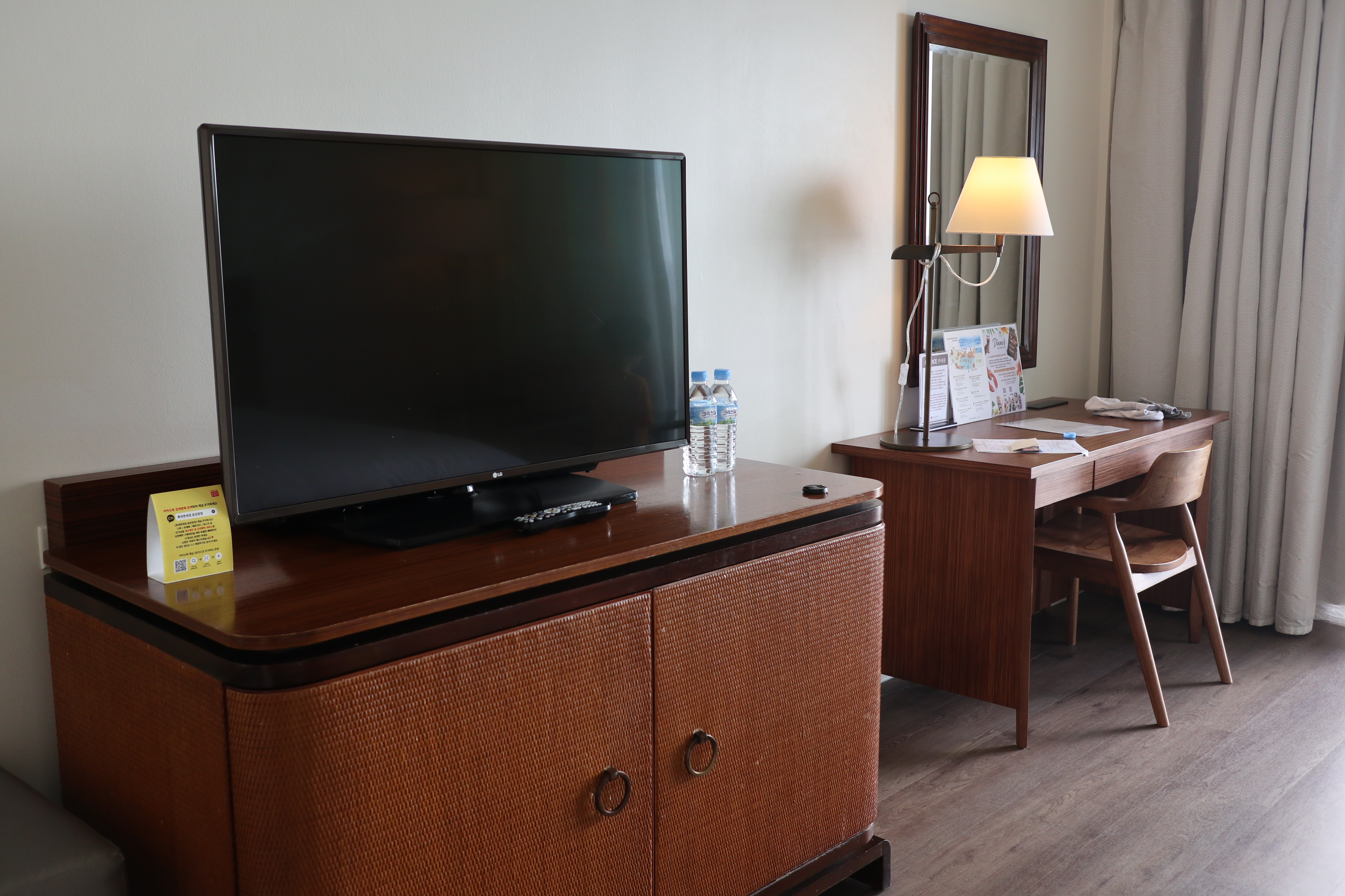 괌 롯데호텔 오션프론트클럽룸