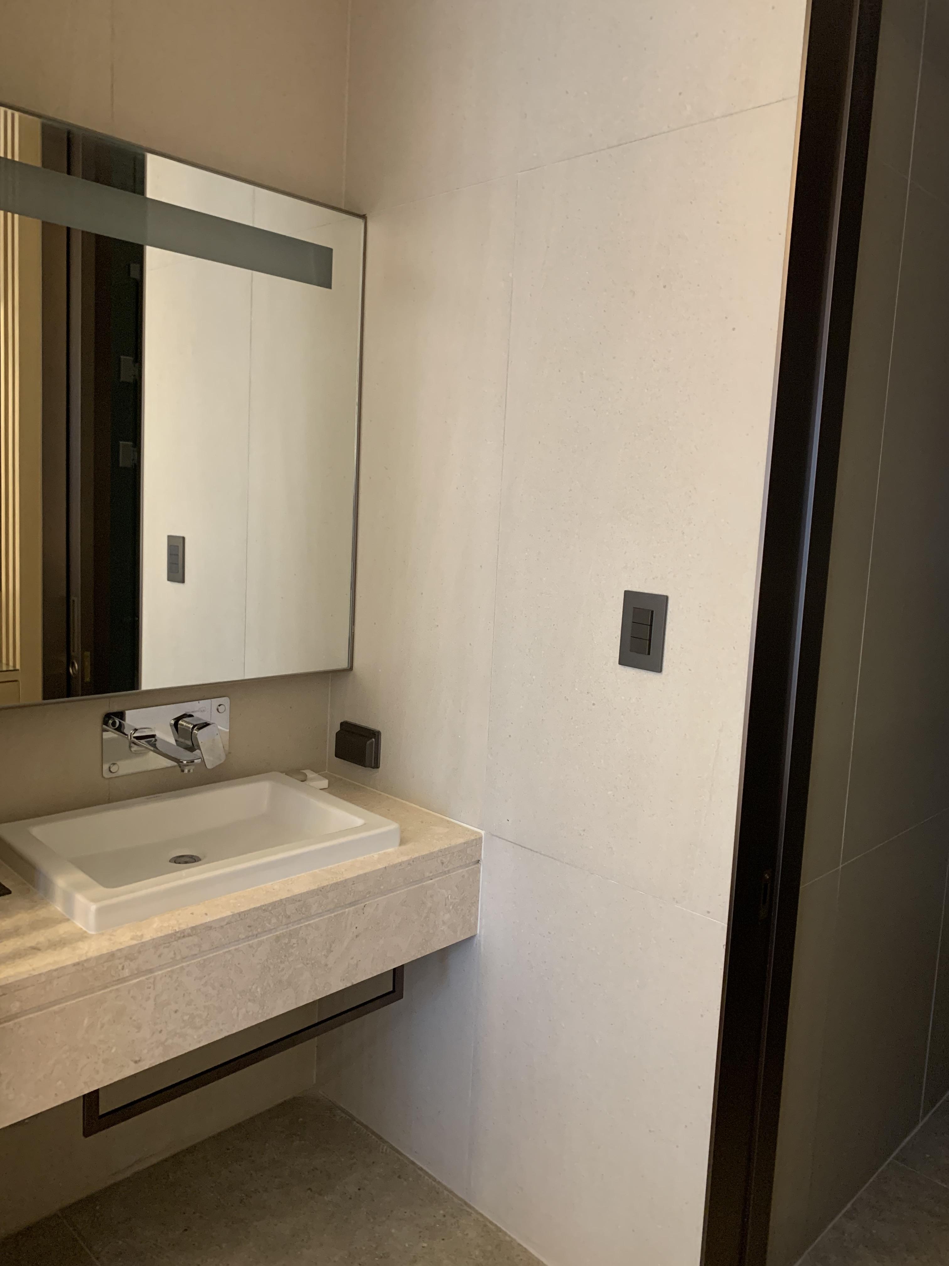 소노펠리체-델피노-실버스위트-침실1