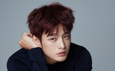 서인국 
