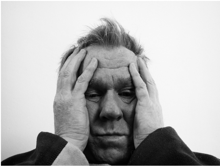 분열형 성격장애란? 대인관계에서의 거리감과 정서적 냉담함