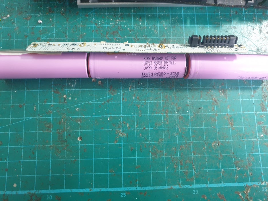 삼성 inr18650-35e셀로 리필 작업 완료