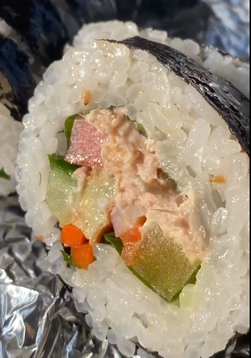  가정식 김밥 대표 메뉴