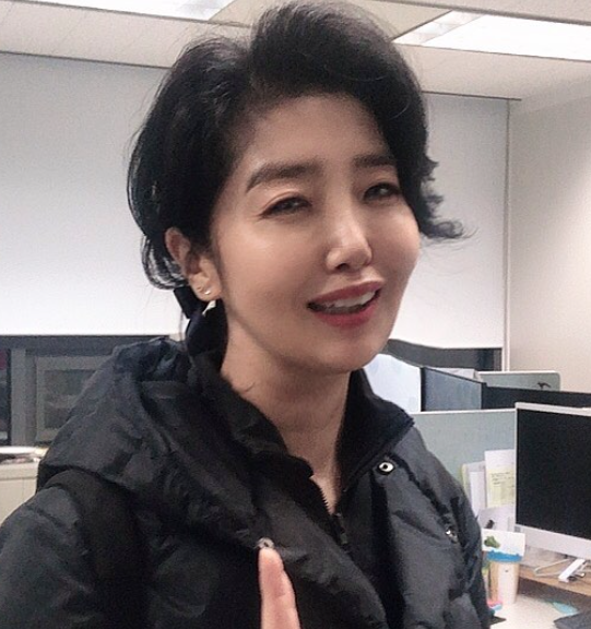여에스더