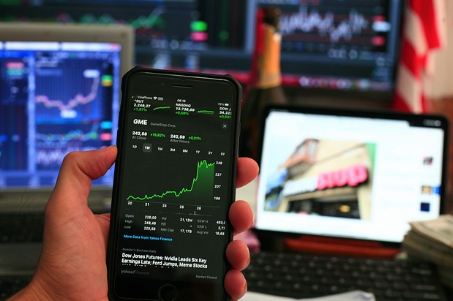 2025년 유망 주식 TOP 10 – 장기 투자하기 좋은 기업 추천