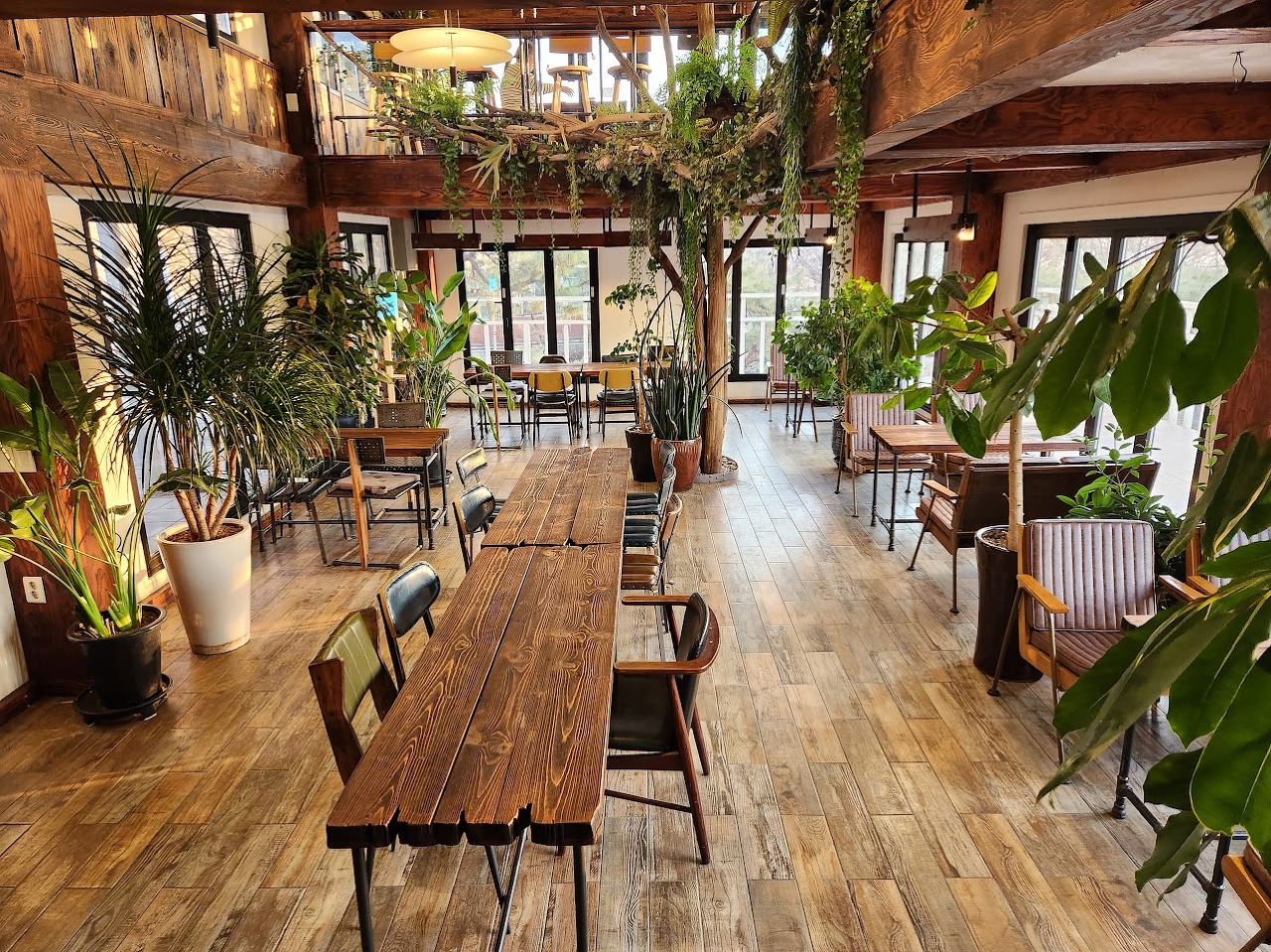 샐리제빵소 2층