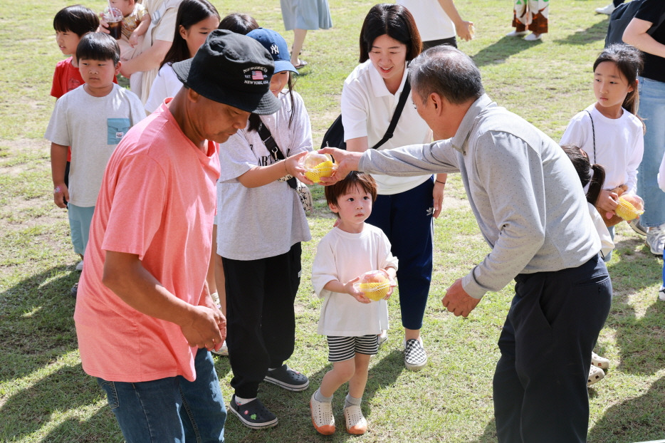 2025 햇사레 장호원 복숭아축제&amp;#44; 달콤함에 빠지는 황도의 계절! 