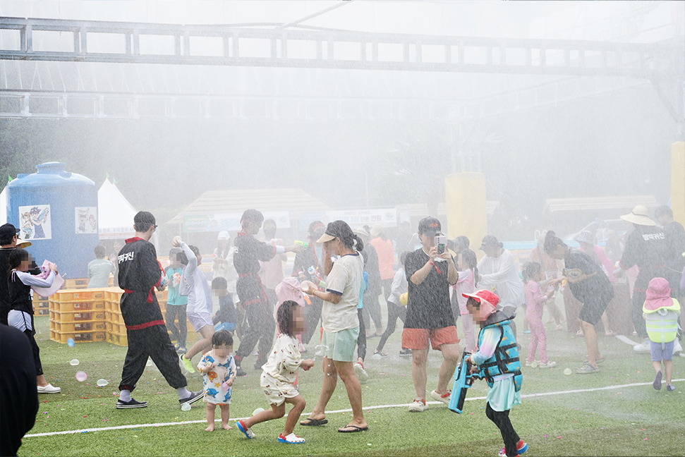 “2025 평창더위사냥축제｜시원한 냉천 물놀이·캠핑·공연까지 총정리!”