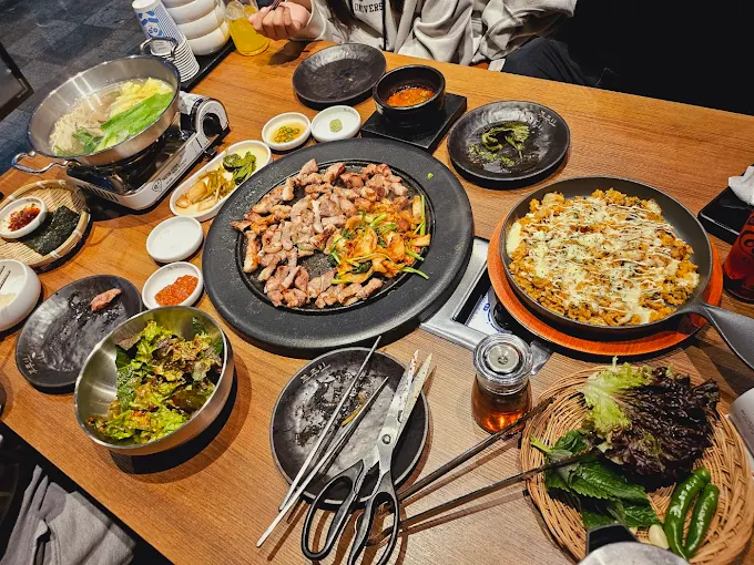 부산 화명동 삼겹살집 '푸주인'