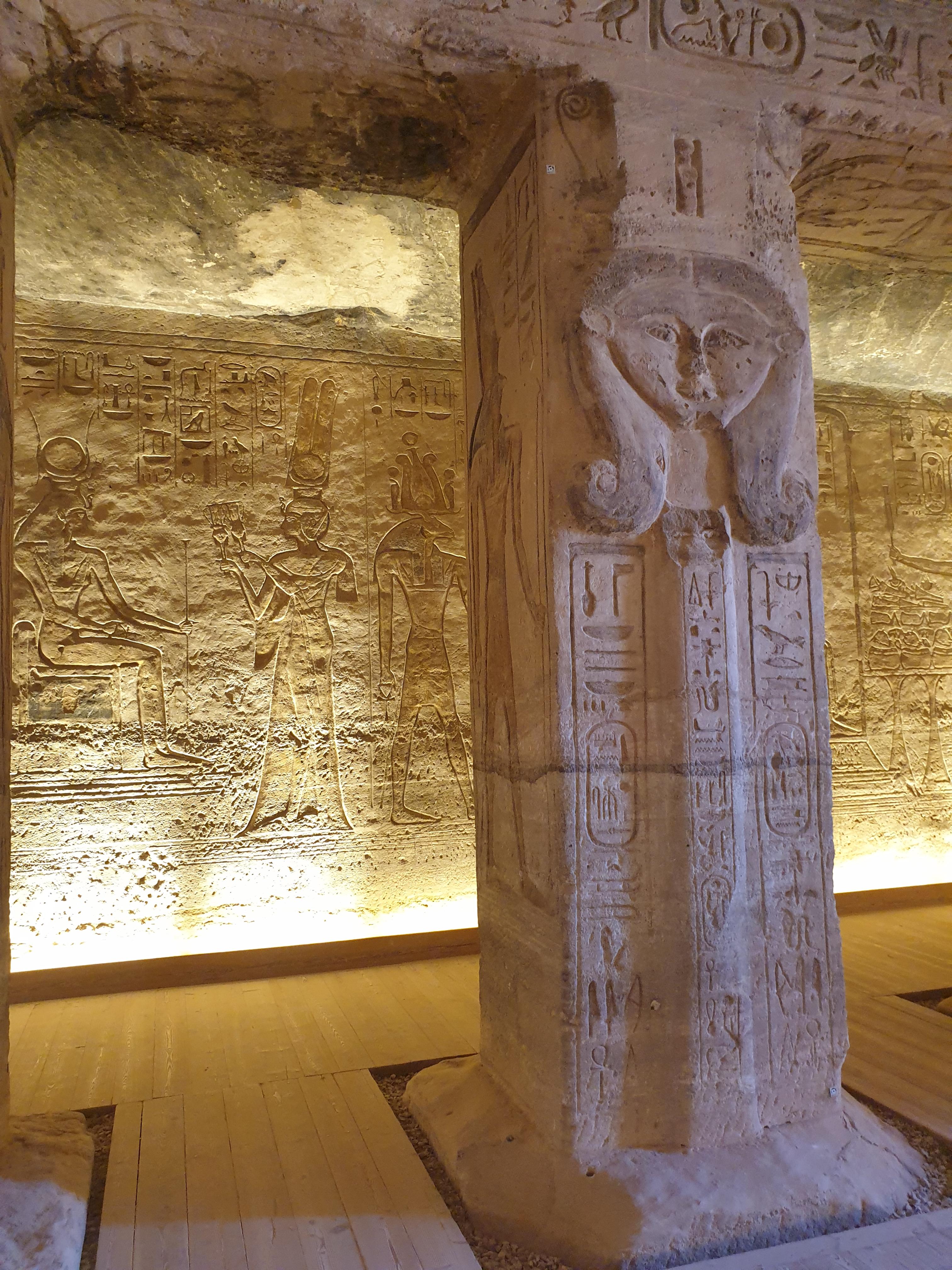 아부심벨 내부