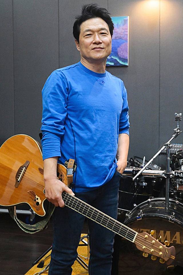 가수-안치환