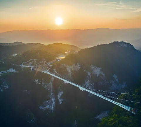 아찔한 스릴의 장가계 유리다리