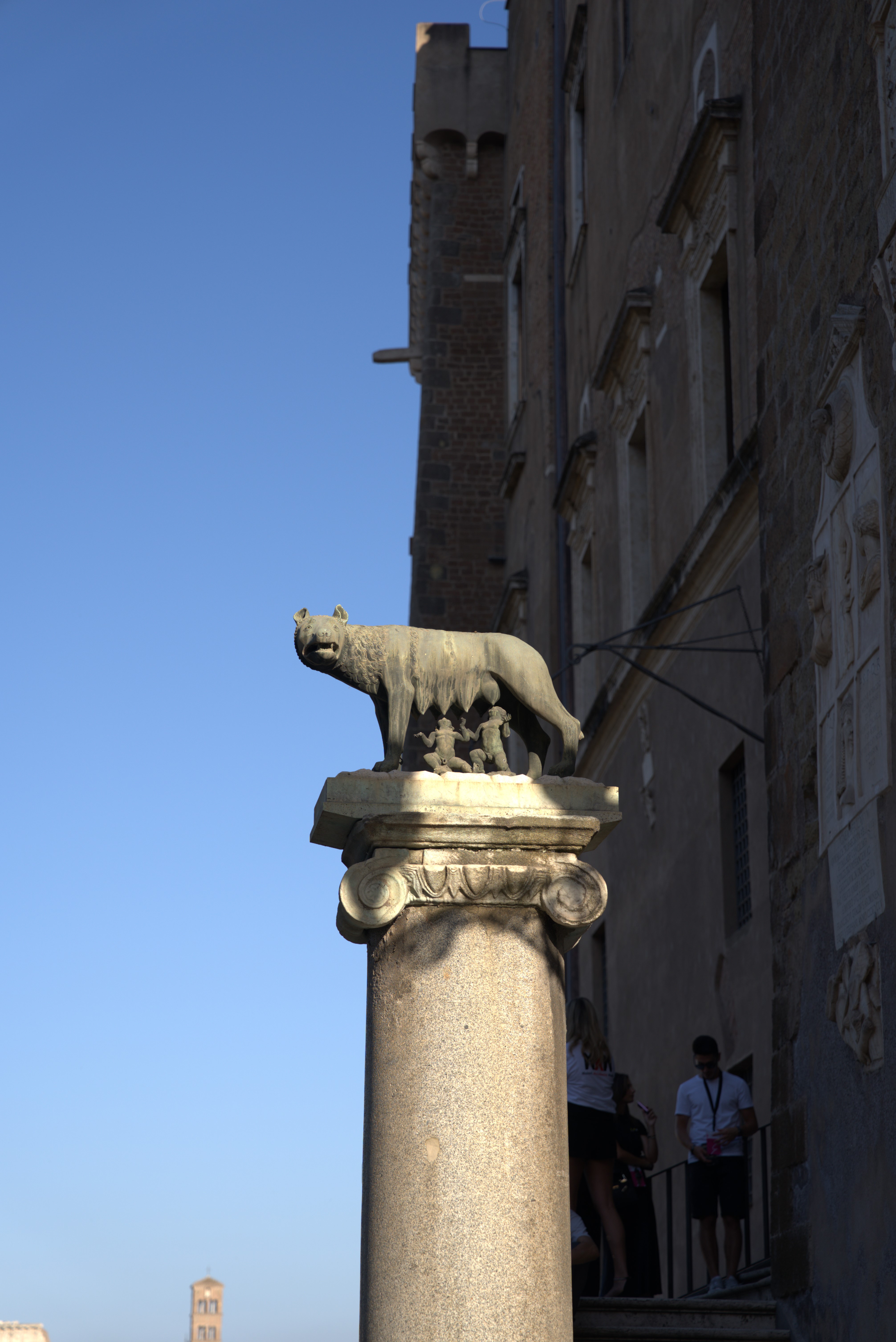 늑대와 로물루스 조각상