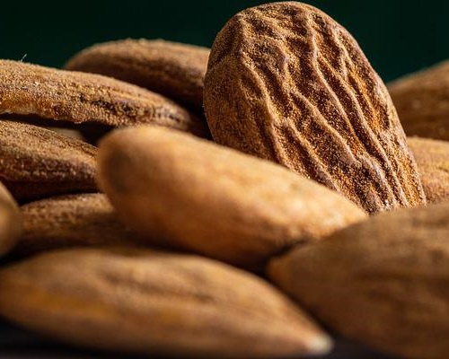 아몬드 비타민 E 콜레스테롤 수치 낮추는 음식