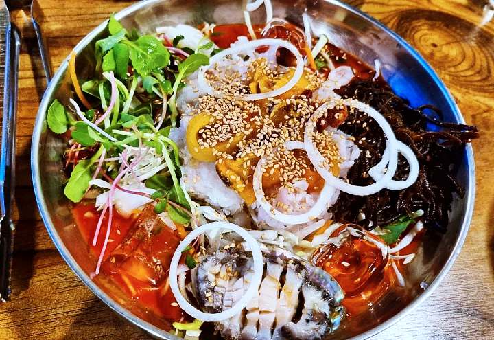 트렌드스페셜 강릉 3대째 이어 온 해산물 요리 물회 도루묵구이 맛집