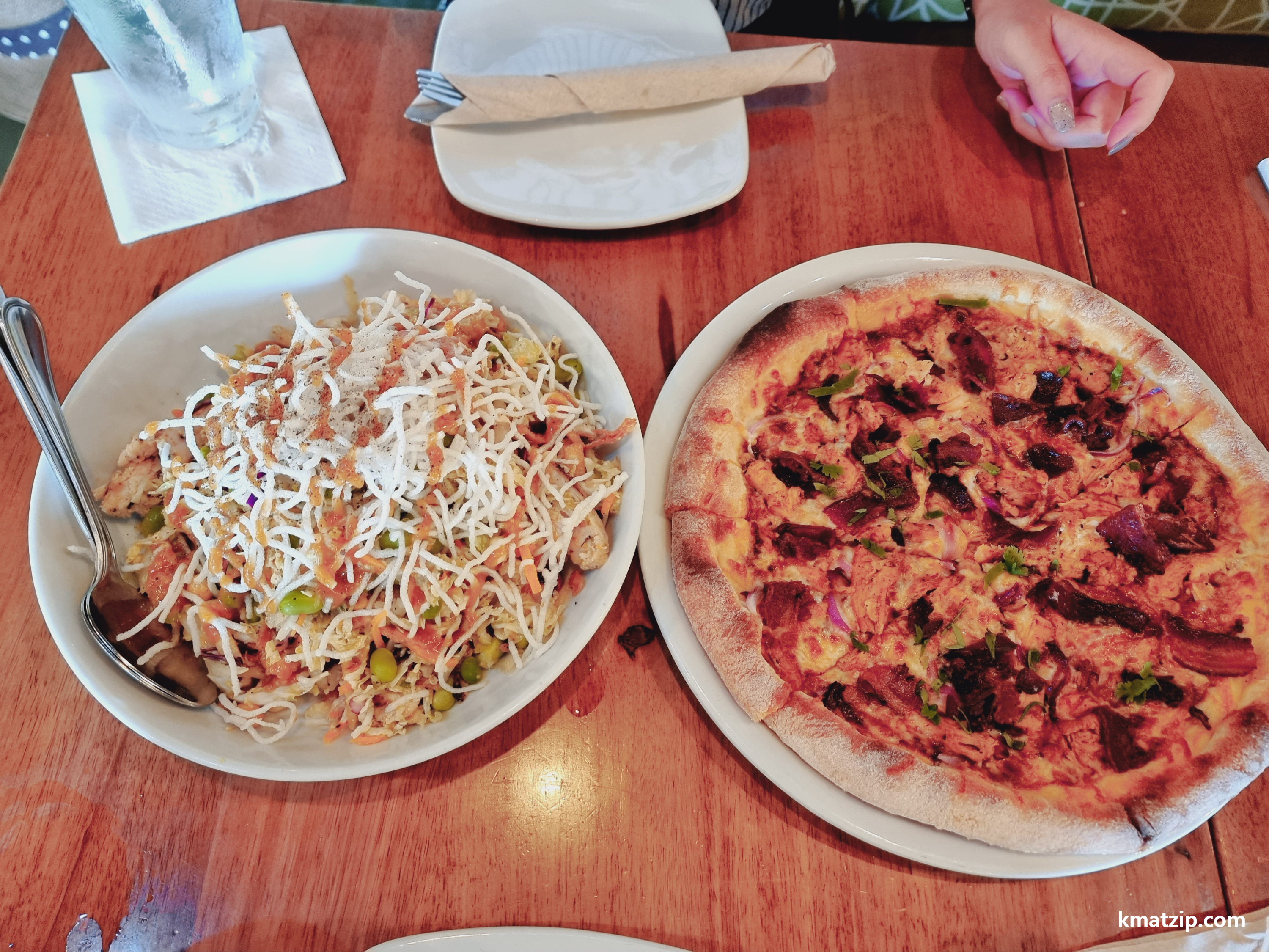 괌맛집 미국음식 피자와 샐러드 맛집 California Pizza Kitchen
