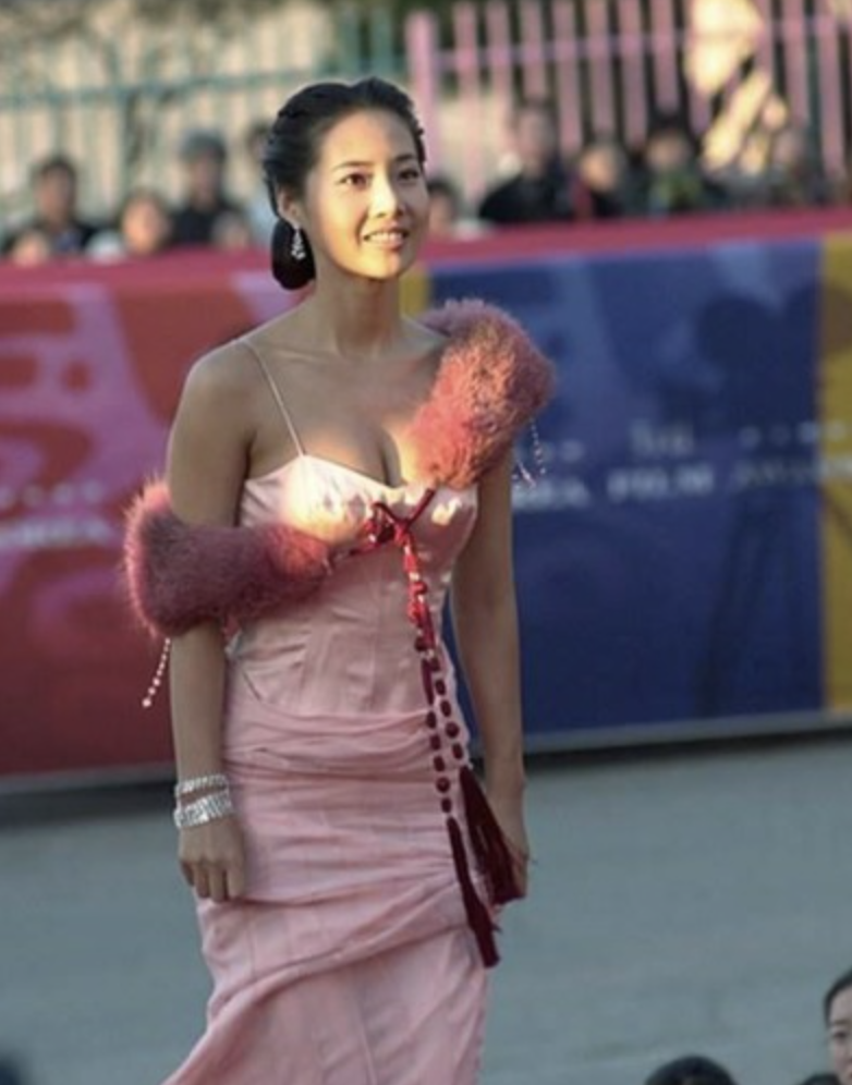 강경헌 드레스 몸매