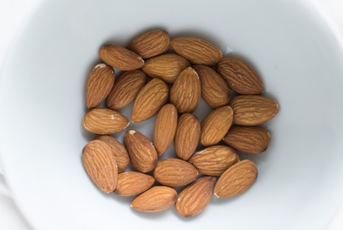 4. 아몬드