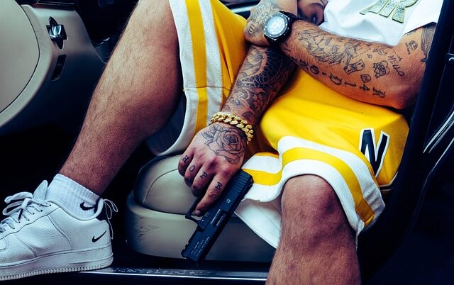 총기 밀매와 SNS