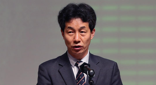 윤건영 허위인턴 벌금형