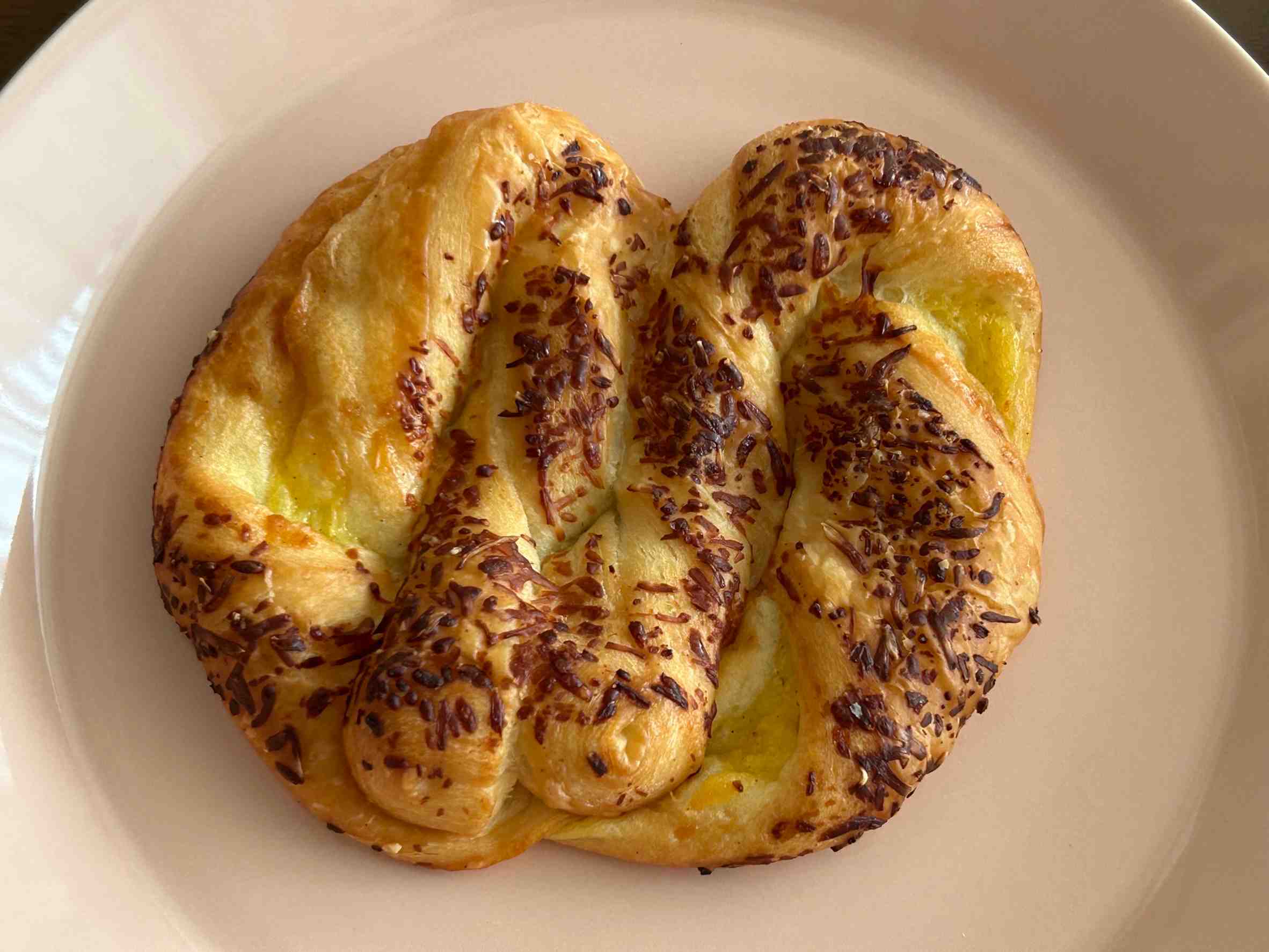 데니쉬 치즈 프레첼