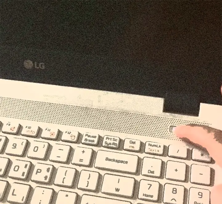 LG 노트북 전원 안 켜짐