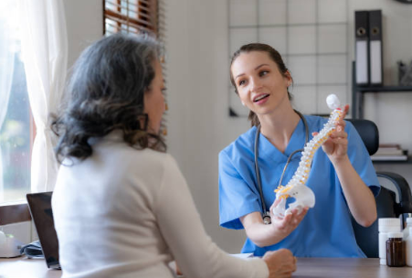 골다공증 증상&amp;#44; 수치&amp;#44; 골다공증에 좋은 음식 총정리 (2024ver)