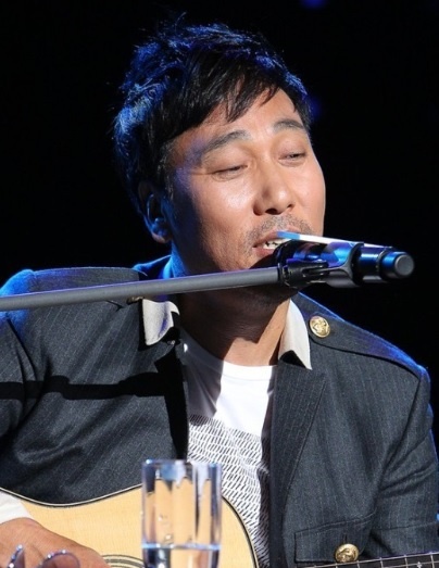 가수 이문세