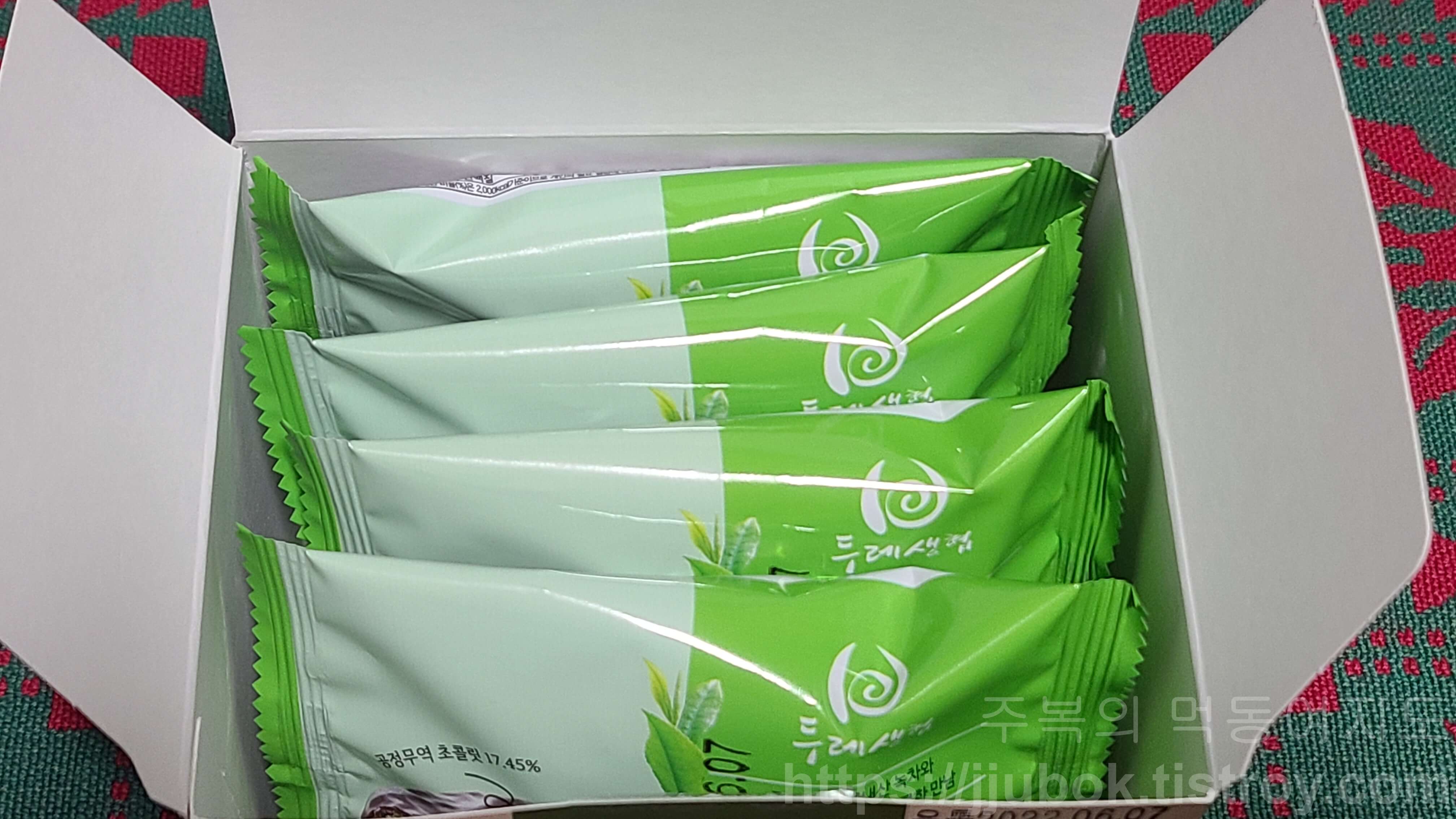 두레생협-우리밀-녹차-초코파이-3