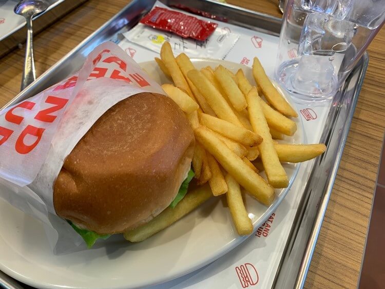 힘난다치즈버거 감자튀김세트