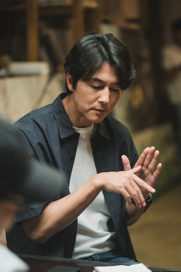 배우 정우성이 지니TV 오리지널 &#39;사랑한다고 말해줘&#39;에서 차진우 역을 맡아 열연을 펼치고 있다. [사진=스튜디오지니&#44; 스튜디오앤뉴]