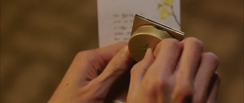 10화에서-태엽시계-오른쪽으로-돌이는-선재