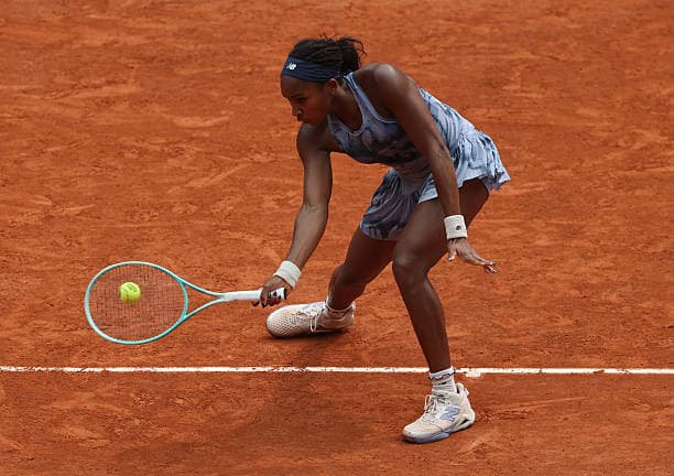 네트 플레이로 흐름을 끊는 타이밍 – 언제 올라가야 하나?