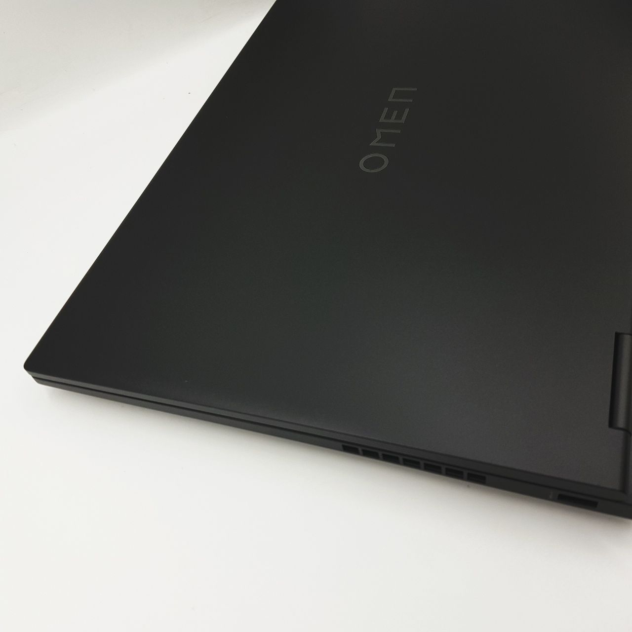 16-xf0052AX 우측면 포트 배치