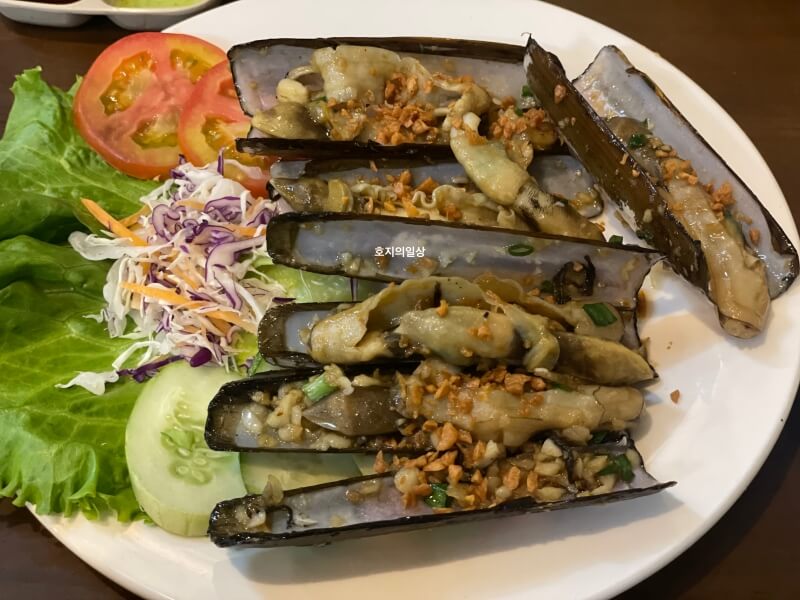 나트랑 해산물 맛집 동호콴2 맛조개 마늘볶음