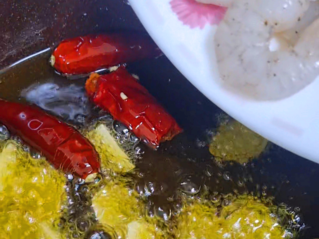 달콤함이 2배! 고구마 새우 감바스 만들기 레시피 