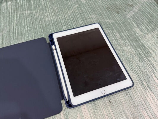 신지모루 아이패드 케이스