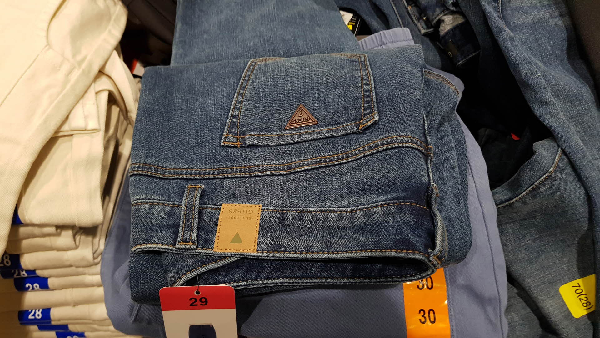 GUESS 여성 기모 청바지