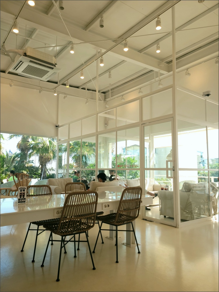 에이바우트-강정점-내부2